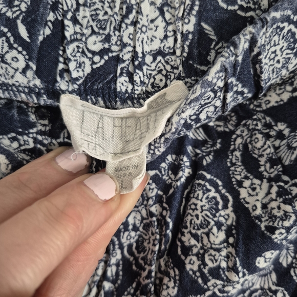 La Hearts Blue and White Paisley Shorts - Picture 2 of 4